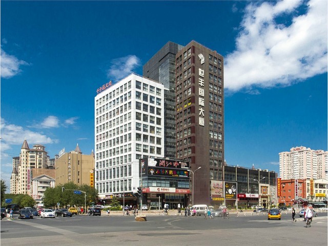 嘉兴车灯模具公司